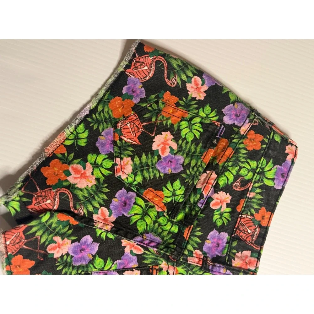 Lovesick Denim Shorts Black Floral Flamingo Tropical Cut Off Raw Hem 1 Women‎